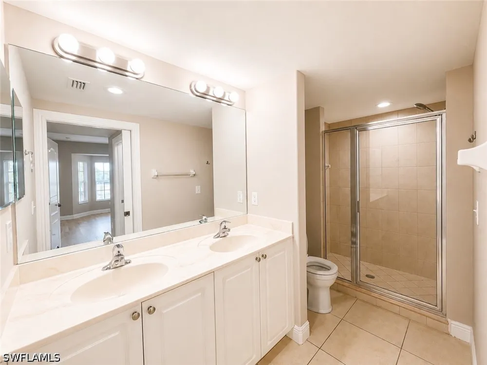 Castilla Circle #201 Fort Myers, FL 33916