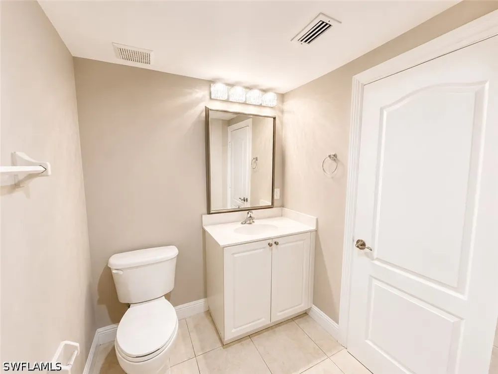 Castilla Circle #201 Fort Myers, FL 33916