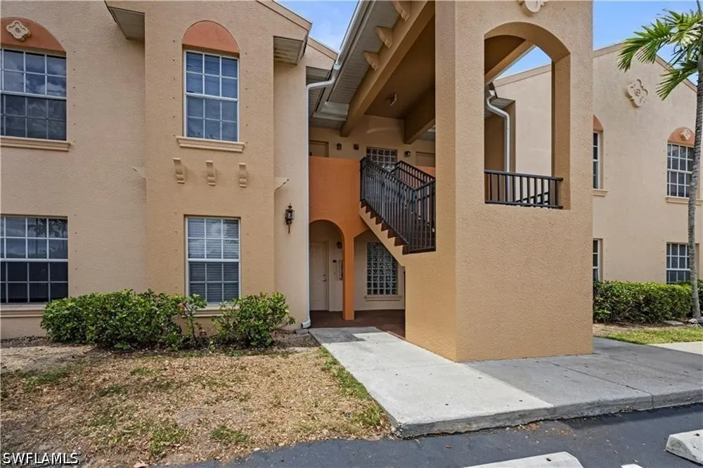 Castilla Circle #201 Fort Myers, FL 33916