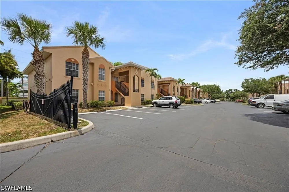 Castilla Circle #201 Fort Myers, FL 33916