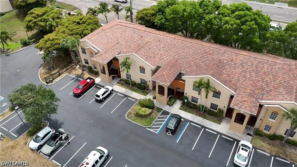 Castilla Circle #201 Fort Myers, FL 33916