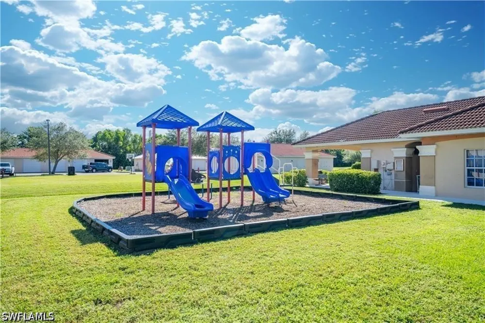 Castilla Circle #201 Fort Myers, FL 33916
