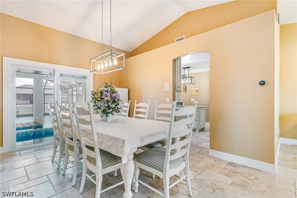 Candlewick Circle E Lehigh Acres, FL 33936
