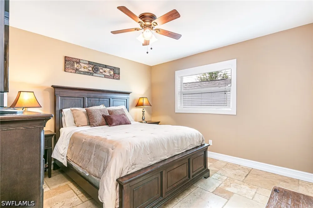Candlewick Circle E Lehigh Acres, FL 33936