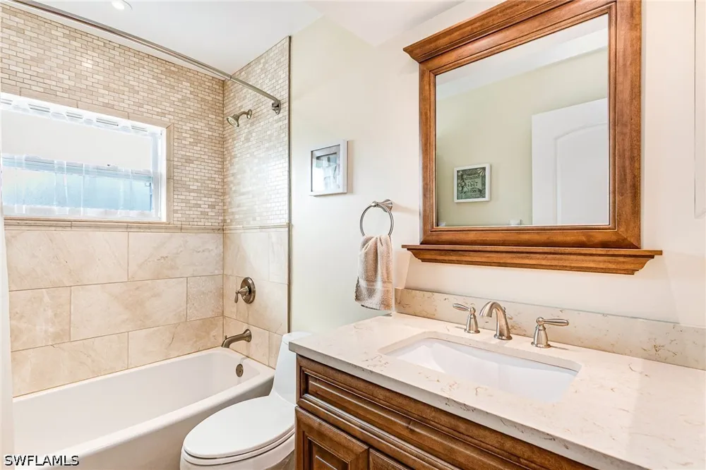Candlewick Circle E Lehigh Acres, FL 33936