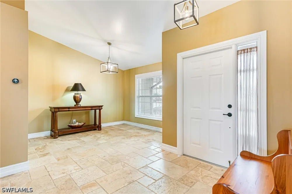 Candlewick Circle E Lehigh Acres, FL 33936