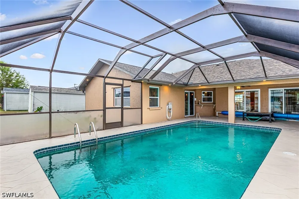 Candlewick Circle E Lehigh Acres, FL 33936