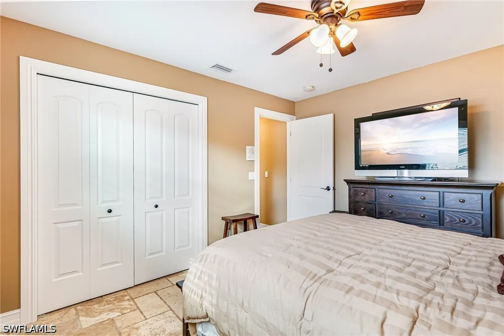Candlewick Circle E Lehigh Acres, FL 33936