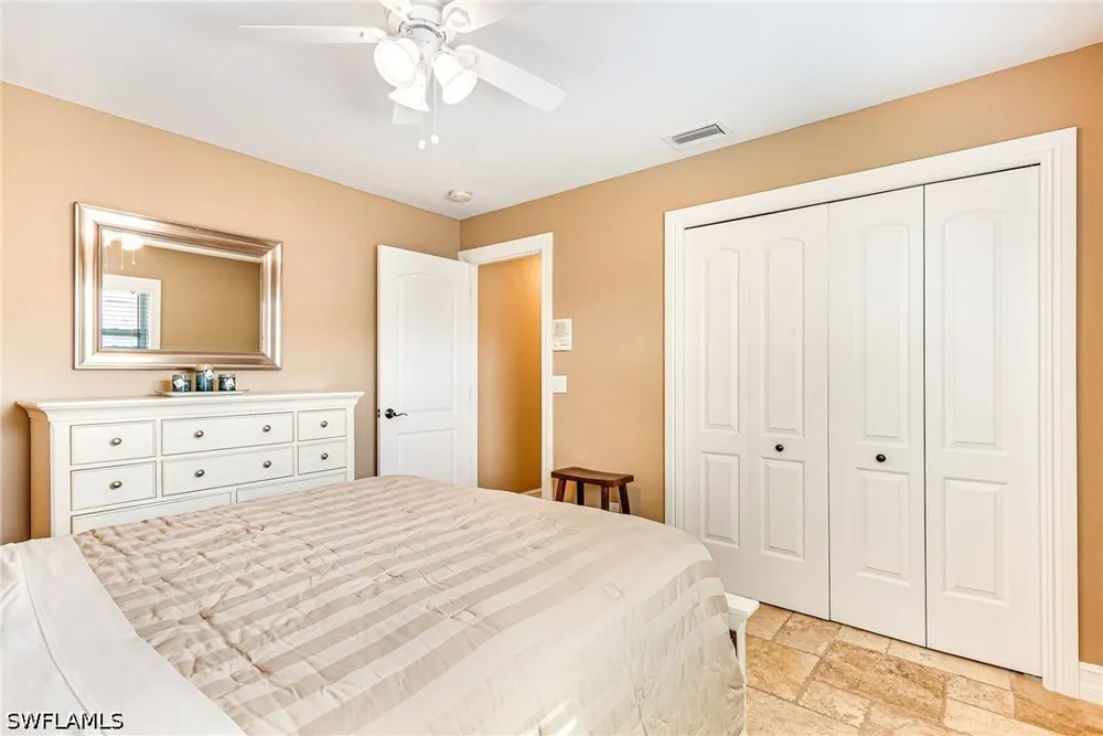 Candlewick Circle E Lehigh Acres, FL 33936