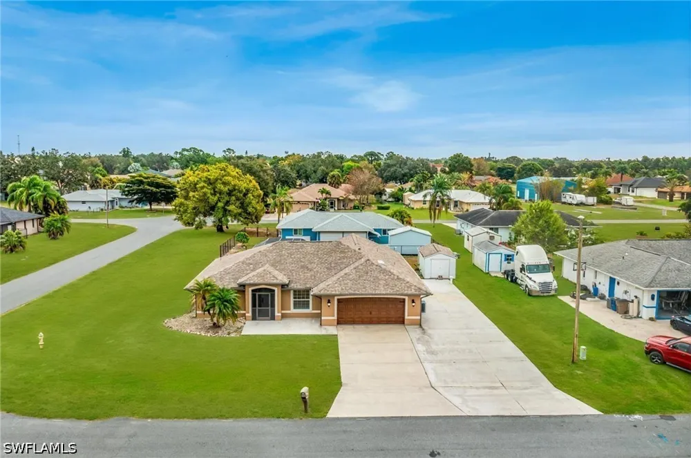 Candlewick Circle E Lehigh Acres, FL 33936