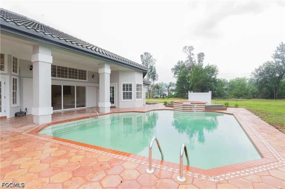 Sweetwater Court Fort Myers, FL 33912