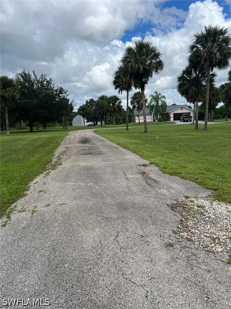 18th Avenue SE Naples, FL 34117