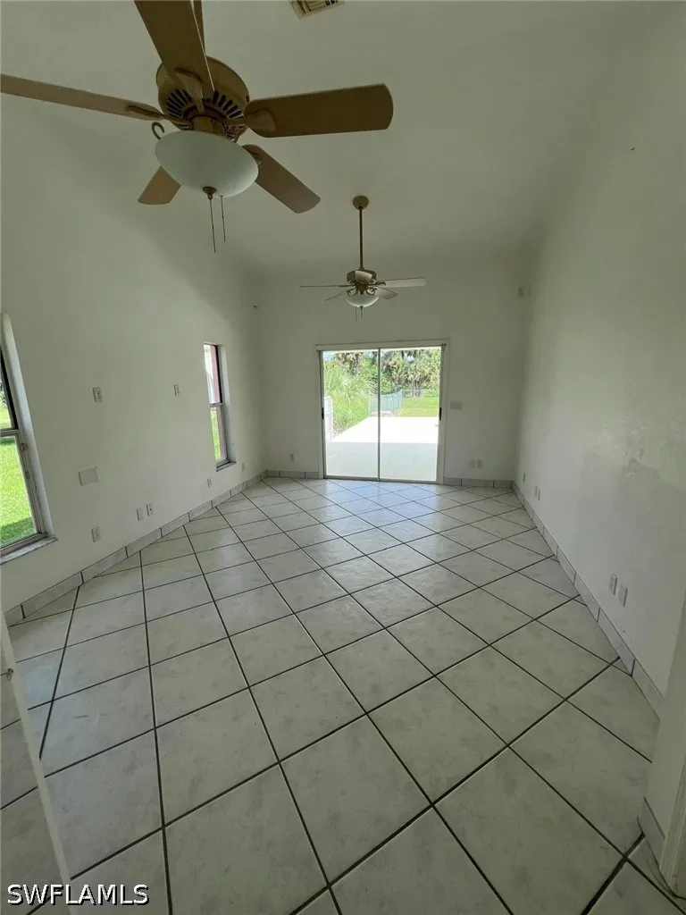 18th Avenue SE Naples, FL 34117