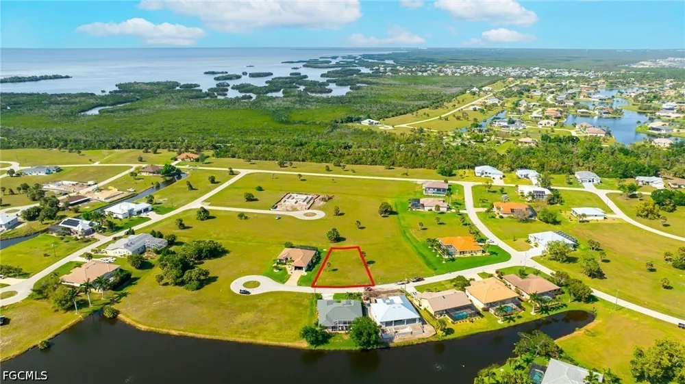 Savory Lane Punta Gorda, FL 33955