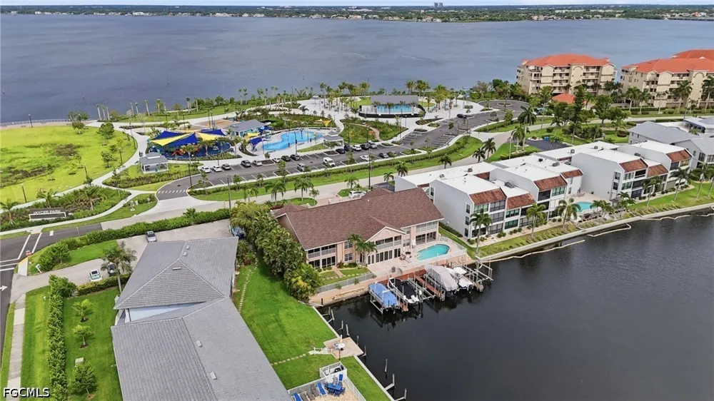 SE 20th Place #105 Cape Coral, FL 33904