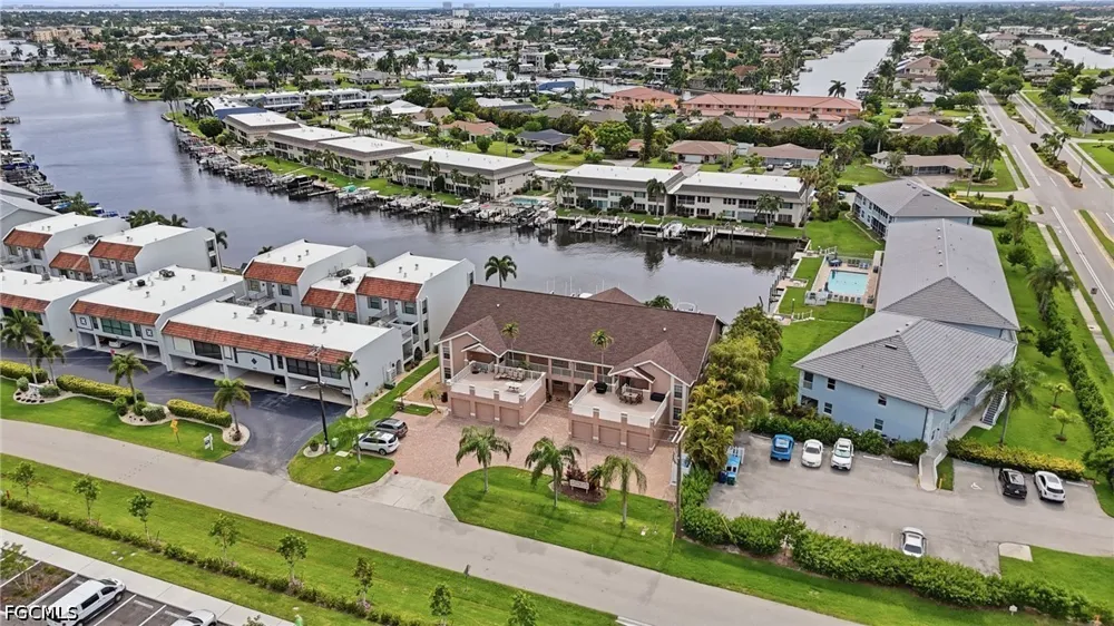 SE 20th Place #105 Cape Coral, FL 33904