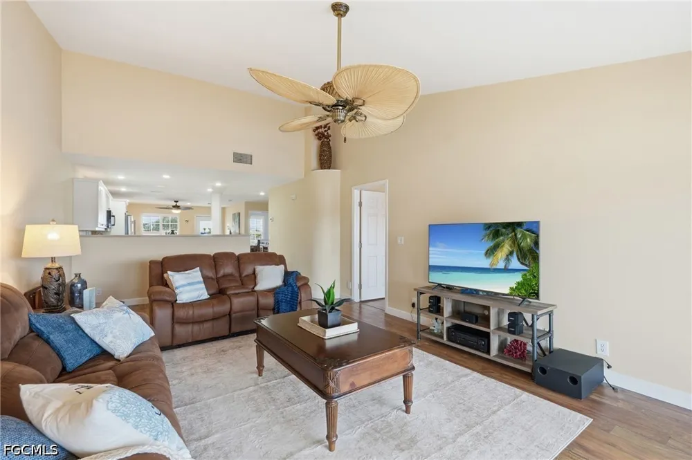 SE 20th Place #105 Cape Coral, FL 33904