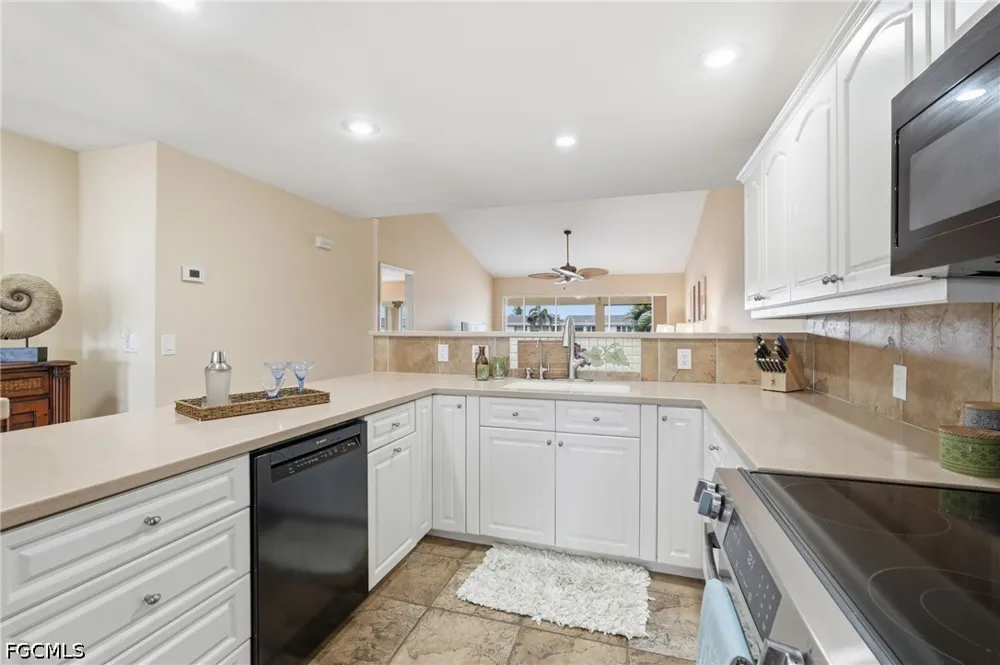 SE 20th Place #105 Cape Coral, FL 33904