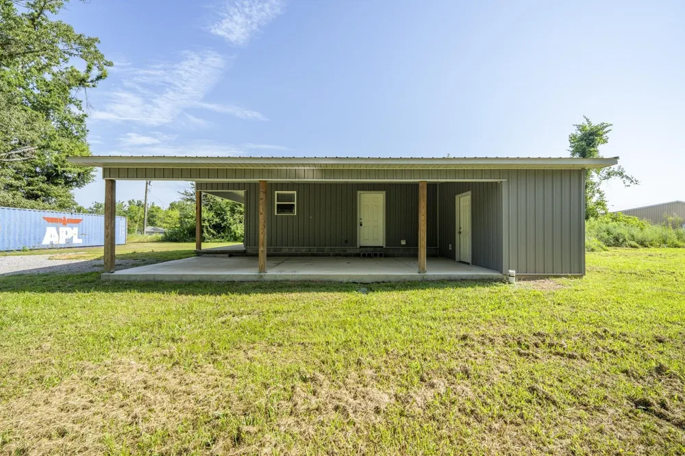 169 GEANS LN Savannah, TN 38372