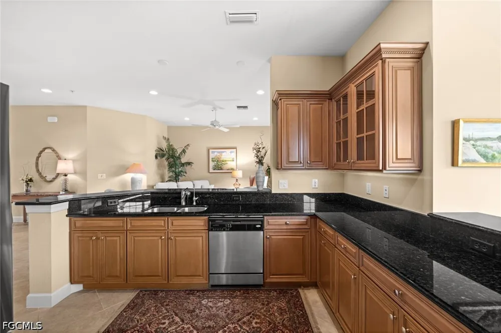 Glastonbury Circle #202 Fort Myers, FL 33913