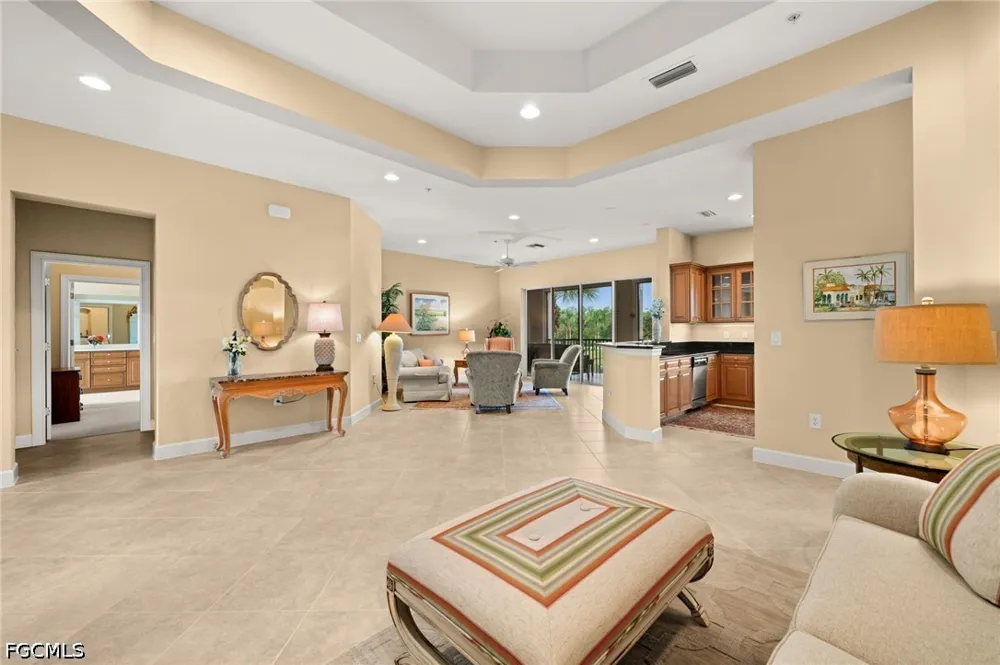 Glastonbury Circle #202 Fort Myers, FL 33913