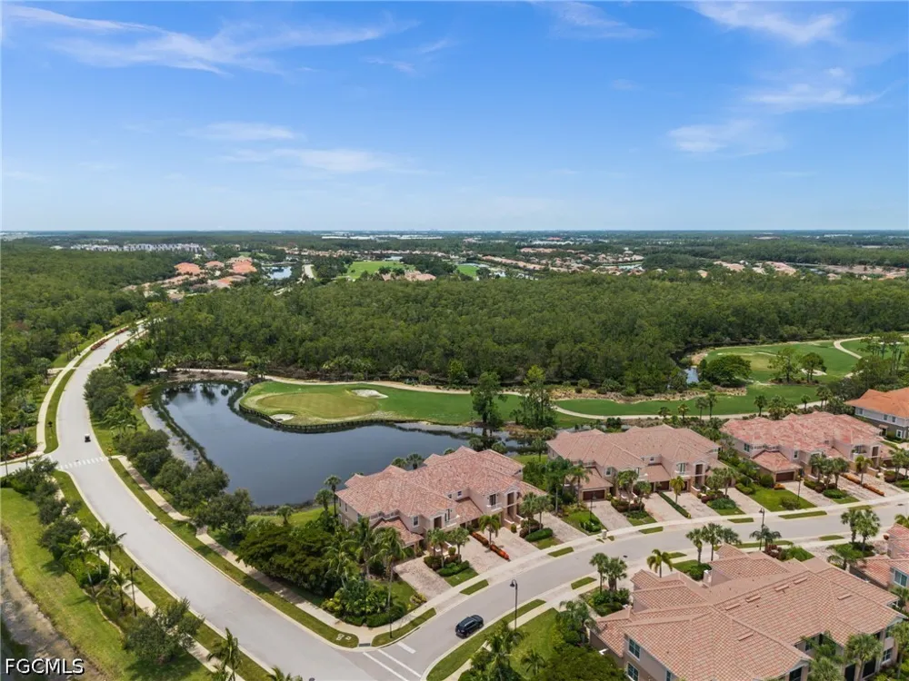 Glastonbury Circle #202 Fort Myers, FL 33913