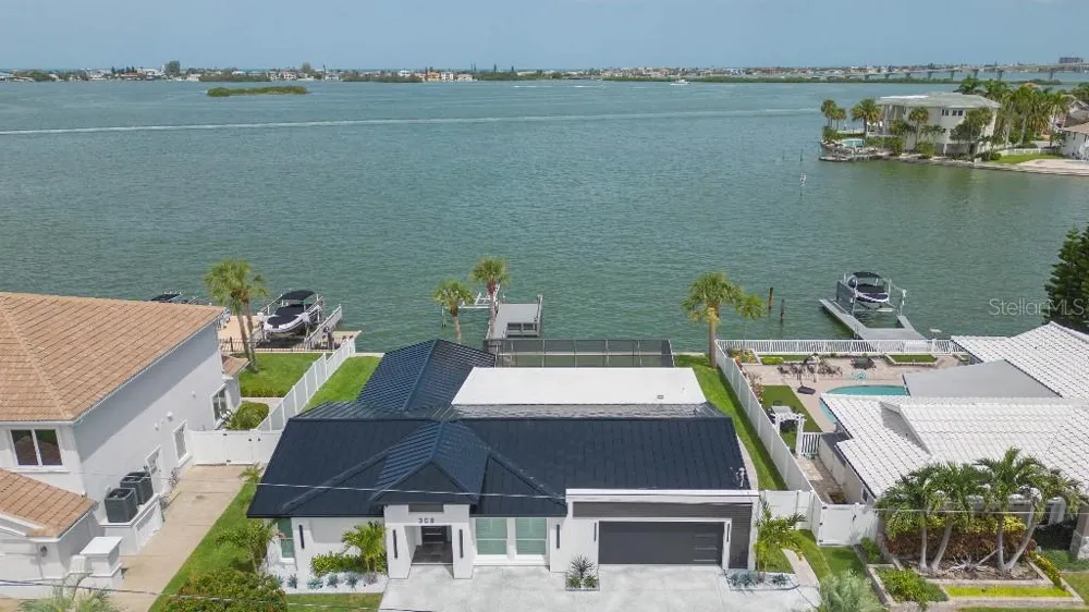 306 BUTTONWOOD LANE Largo, FL 33770