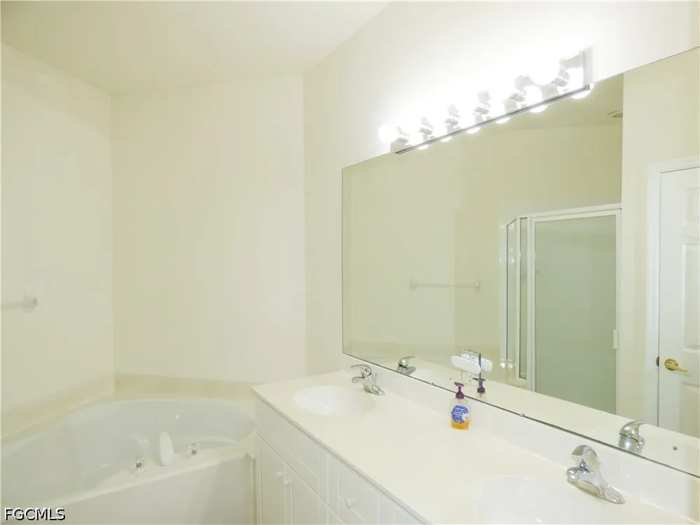 Sky View Way #205 Fort Myers, FL 33913