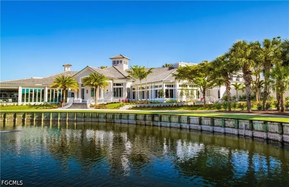 Sky View Way #205 Fort Myers, FL 33913