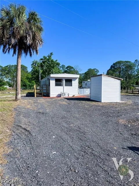 PIONEER 18 STREET