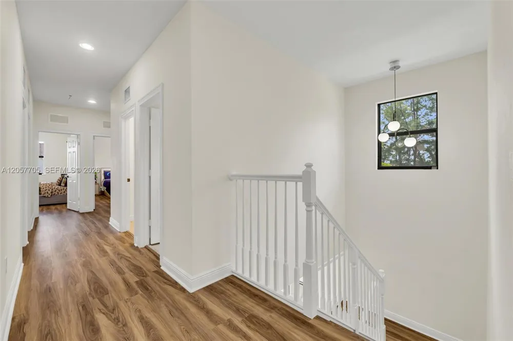 10204 NW 86th St Doral, FL 33178