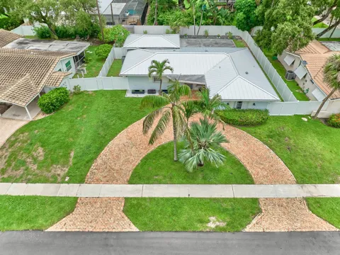 683 SW 2ND STREET