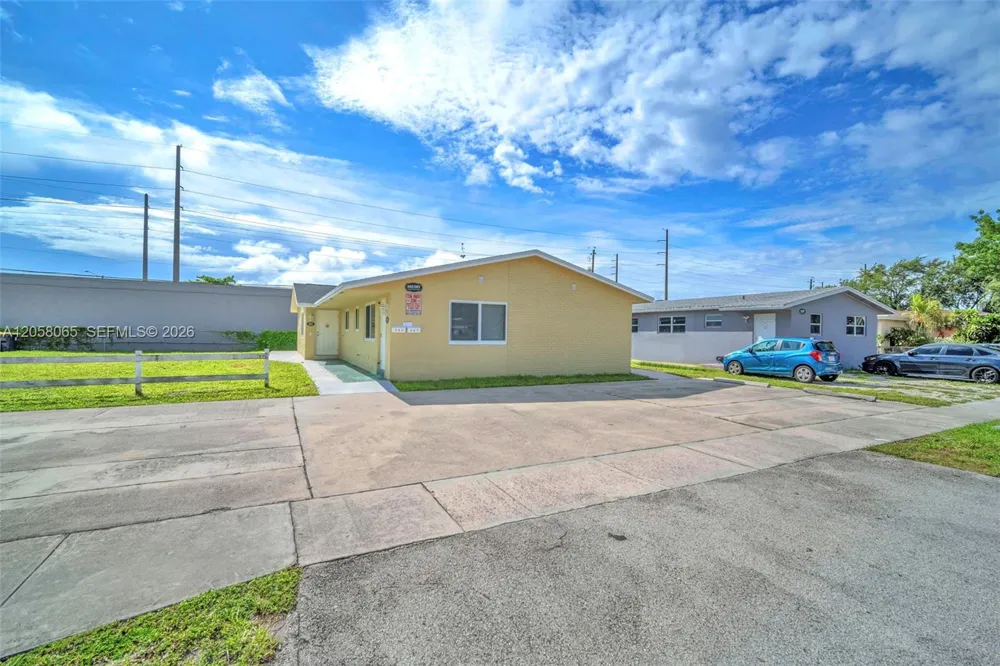 357 Phippen Waiters Rd #1-2 Dania Beach, FL 33004