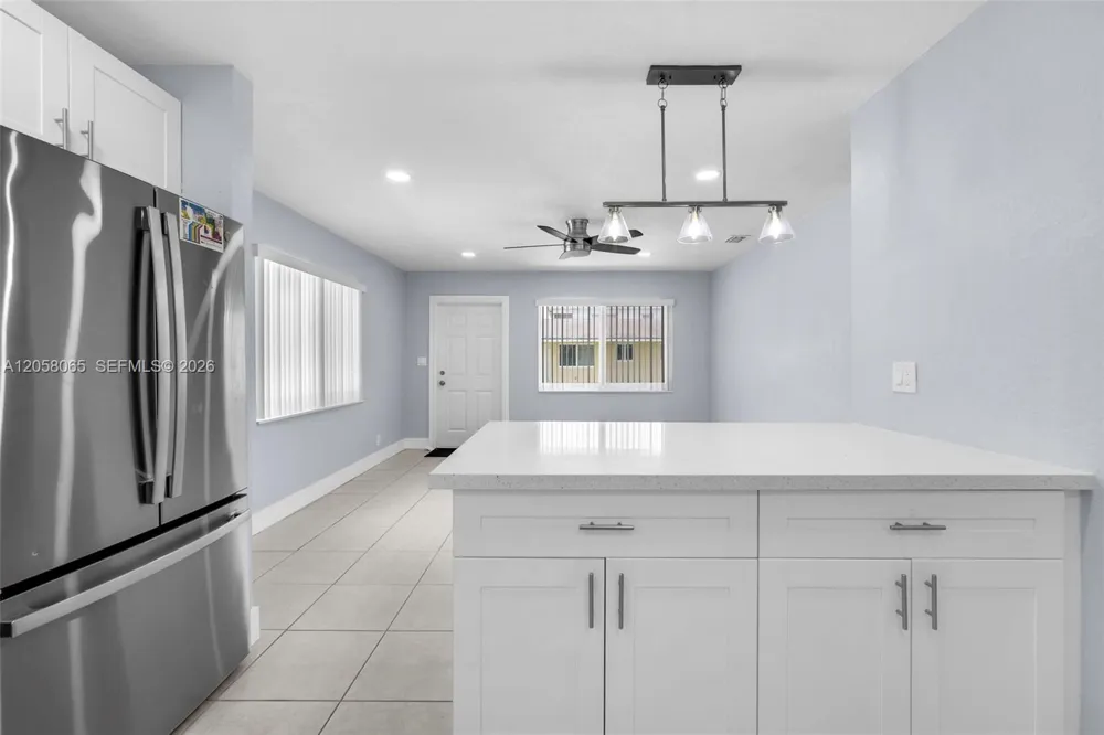 357 Phippen Waiters Rd #1-2 Dania Beach, FL 33004