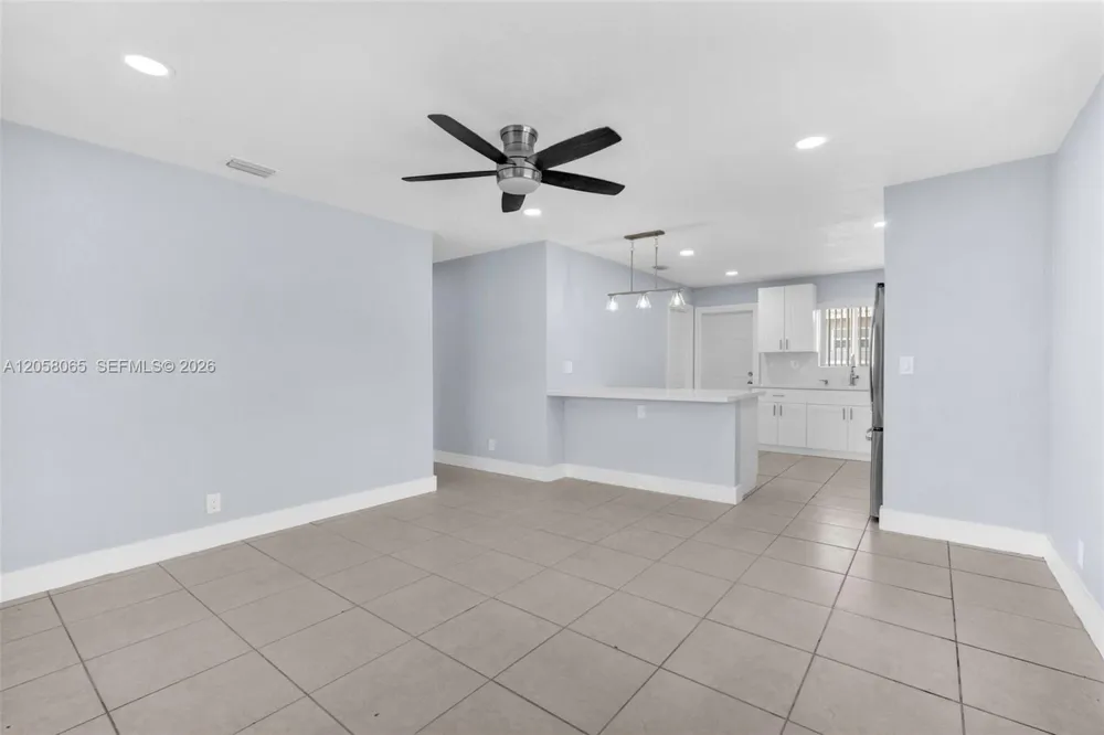 357 Phippen Waiters Rd #1-2 Dania Beach, FL 33004