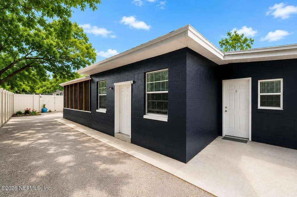 6419 E BALLEJO COURT Jacksonville, FL 32210