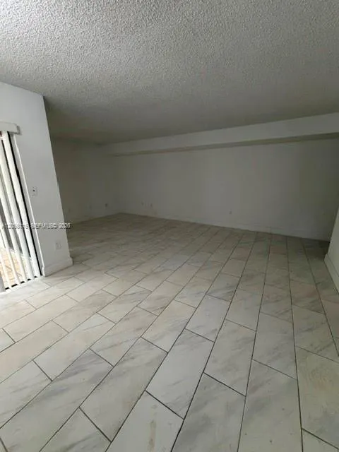 8933 SW 123rd Ct #207-5 Miami, FL 33186