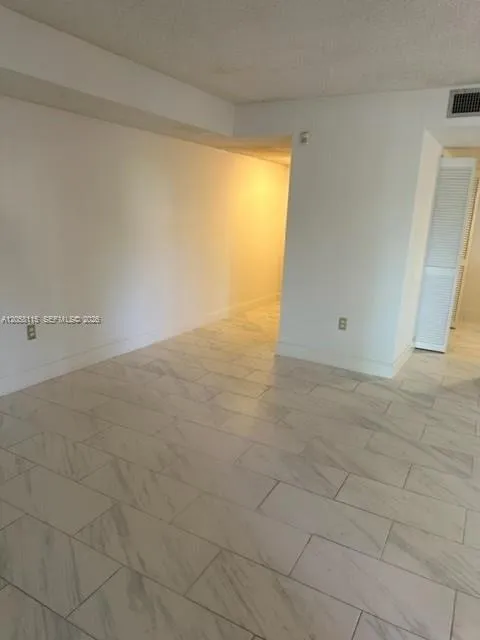8933 SW 123rd Ct #207-5 Miami, FL 33186