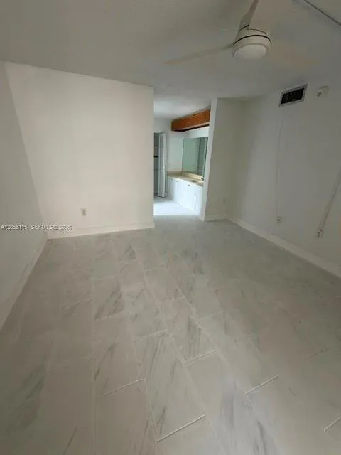 8933 SW 123rd Ct #207-5 Miami, FL 33186