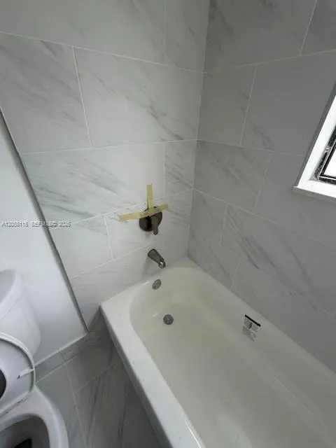 8933 SW 123rd Ct #207-5 Miami, FL 33186