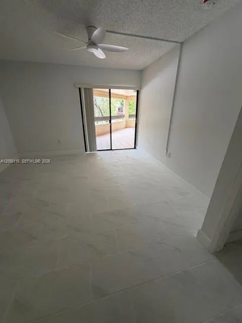 8933 SW 123rd Ct #207-5 Miami, FL 33186