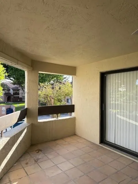 8933 SW 123rd Ct #207-5 Miami, FL 33186