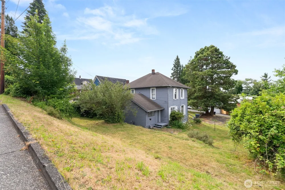 510 E Burleigh Avenue Aberdeen, WA 98520