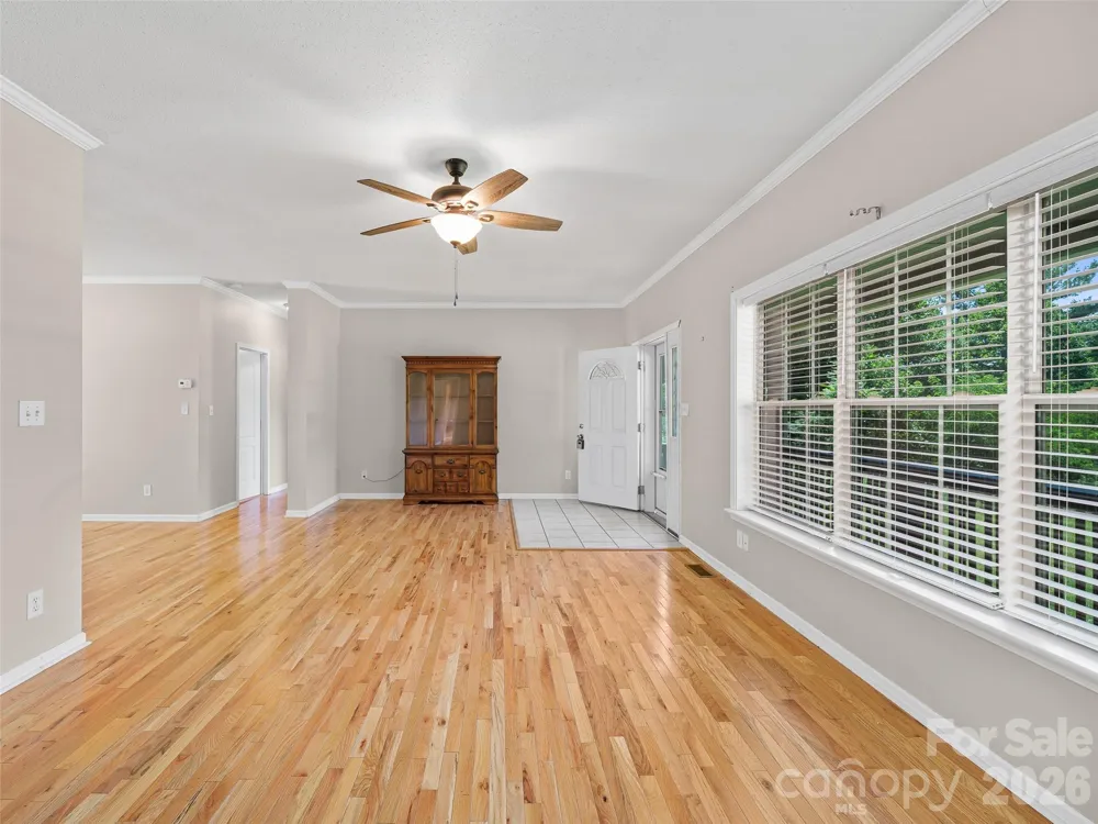 1470 Bear Creek Road Bakersville, NC 28705