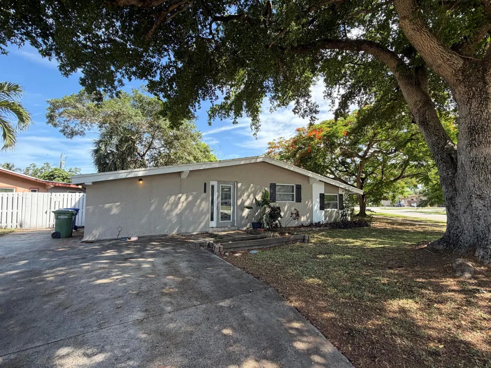 5572 SW 6th Court Margate, FL 33068