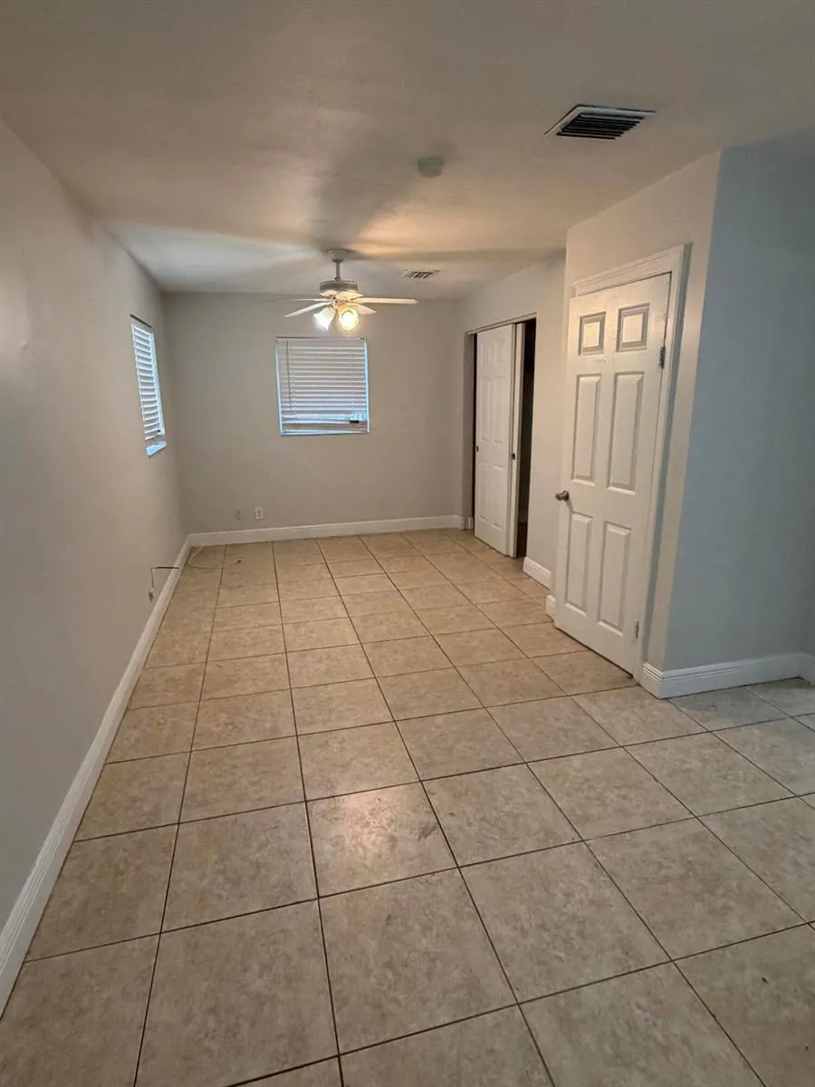 5572 SW 6th Court Margate, FL 33068