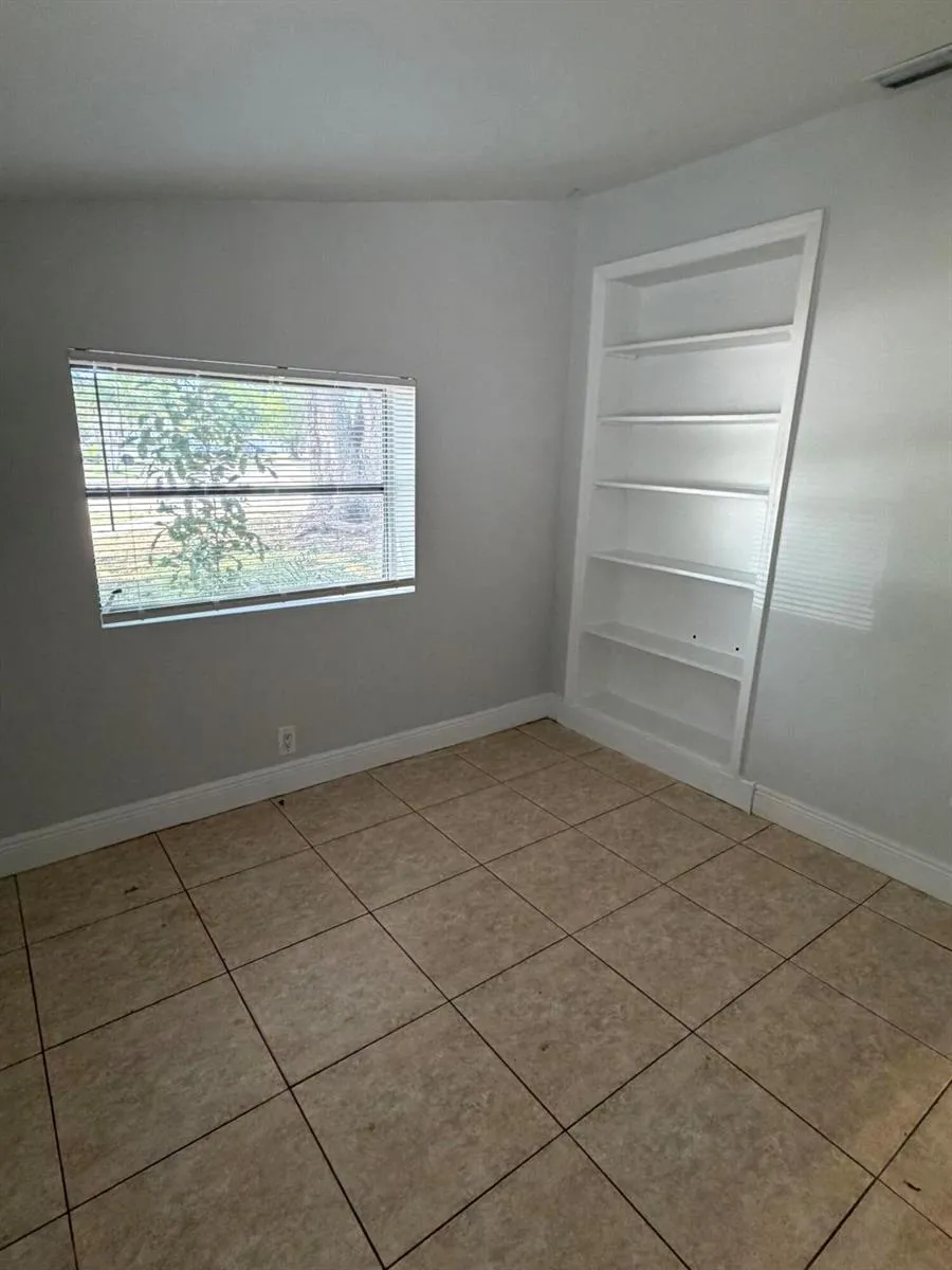 5572 SW 6th Court Margate, FL 33068