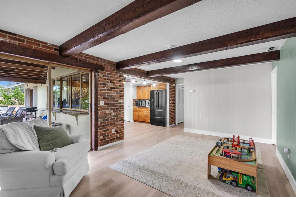 3671 NW 98TH TERRACE Coral Springs, FL 33065