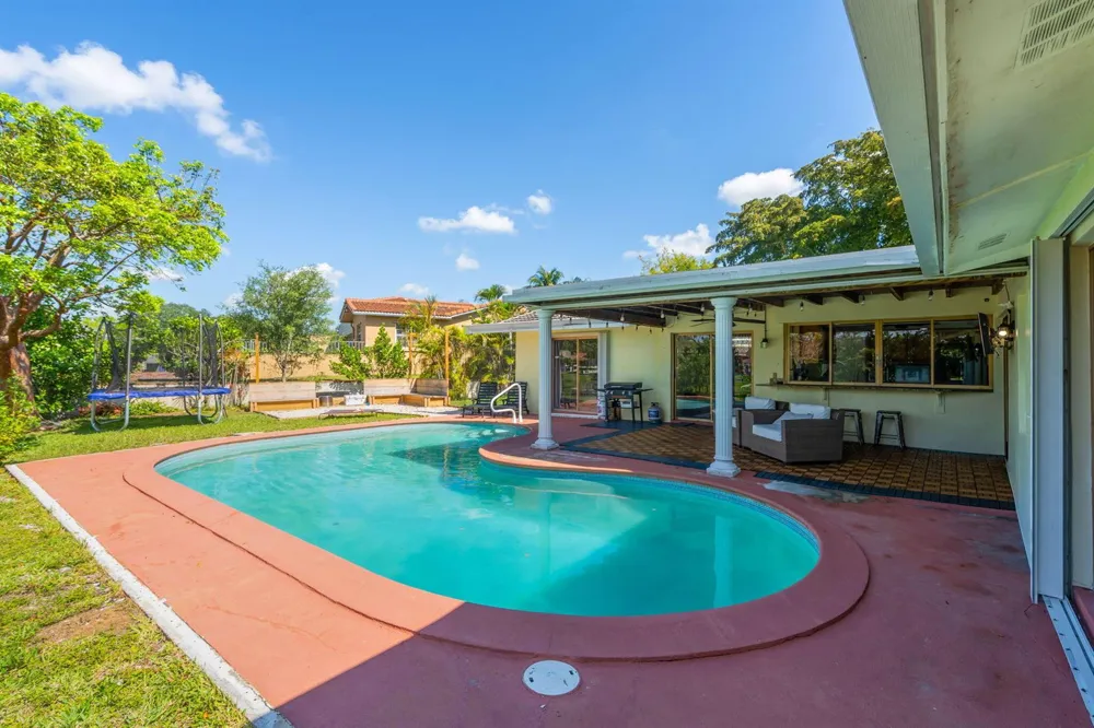 3671 NW 98TH TERRACE Coral Springs, FL 33065