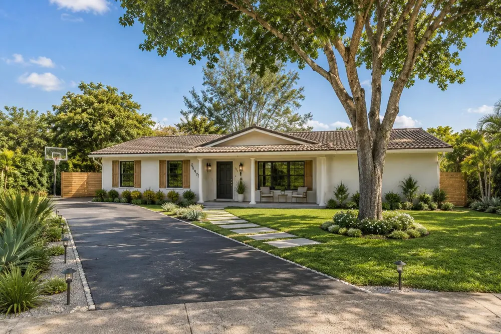 3671 NW 98TH TERRACE Coral Springs, FL 33065